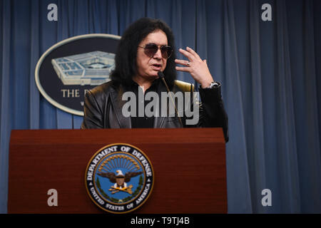 Rock legend Gene Simmons of KISS answers soldiers questions during a meet-and-greet at the Pentagon May 16, 2019 in Washington, D.C. Stock Photo