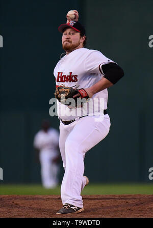 Fargo, ND, USA. 20th May, 2019. FM Redhawks pitcher Reese Gregory delivers a pitch during the FM Redhawks game against the Milwaukee Milkmen in American Association professional baseball at Newman Outdoor Field in Fargo, ND. Milwaukee won 5-3. Photo by Russell Hons/CSM/Alamy Live News Stock Photo