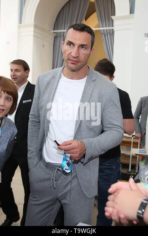 Hamburg, Deutschland. 20th May, 2019. Dr. Wladimir Klitschko 3. Food Innovation Camp - a specialist conference at which Germany's food and logistics industry meets in the Hamburg Chamber of Commerce | usage worldwide Credit: dpa/Alamy Live News Stock Photo
