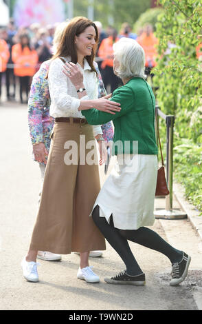 Photo Must Be Credited ©Alpha Press 079965 20/05/2019 Kate Duchess of Cambridge Katherine Catherine Middleton at the RHS Chelsea Flower Show 2019 held at the Royal Hospital Chelsea in London Stock Photo