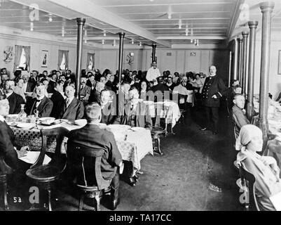 Third class dining room aboard the ocean liner 'Imperator', which was the largest ship in the world at the time of her launch. Stock Photo