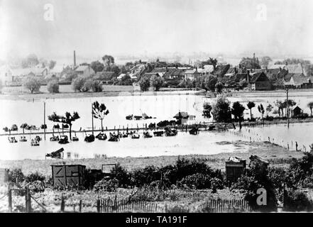 Following the fighting against the British and French troops at Bergues, parts of the landscape are submerged through the opening of locks. Photo: v. Hausen. Stock Photo