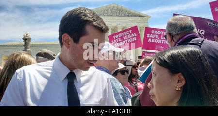 Washington DC, May 21, 2019; USA: Presidential hopeful, Mayor Pete Buttigier is interviewed during a rally by Pro-choice supporters at the US Supreme Court in Washington DC. Buttigier and others are angry at recent States banning all forms of legal abortion. Patsy Lynch Photo Stock Photo
