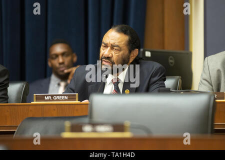 Washington, District of Columbia, USA. 21st May, 2019. United States Representative Al Green (Democrat of Texas) speaks during the House Financial Services Committee hearing on Capitol Hill in Washington, DC, U.S. on May 21, 2019. Credit: Stefani Reynolds/CNP/ZUMA Wire/Alamy Live News Stock Photo