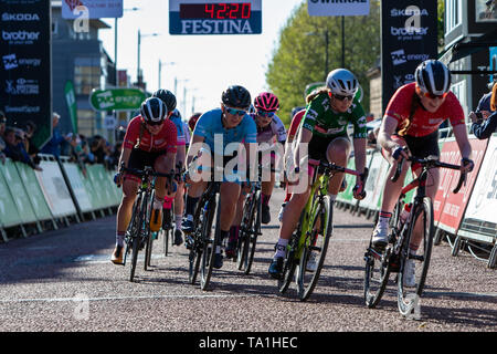 Birkenhead, Merseyside, UK. 21st May, 2019. OVO Energy Tour Series Cycling; The closing stages of the race Credit: Action Plus Sports/Alamy Live News Stock Photo