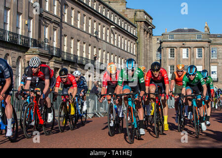 Birkenhead, Merseyside, UK. 21st May, 2019. OVO Energy Tour Series Cycling; The main bunch Credit: Action Plus Sports/Alamy Live News Stock Photo