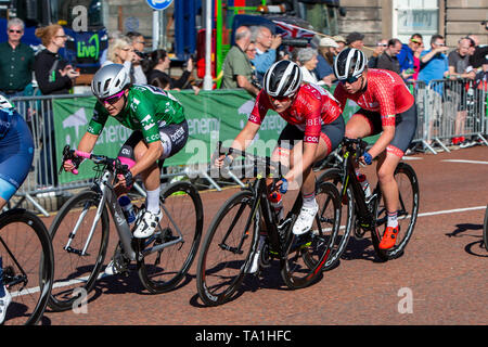 Birkenhead, Merseyside, UK. 21st May, 2019. OVO Energy Tour Series Cycling; The battle of the red and green jerseys Credit: Action Plus Sports/Alamy Live News Stock Photo