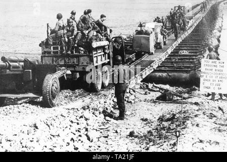 World War 2 RHINE Germany American troops of the 89th Division crossing ...