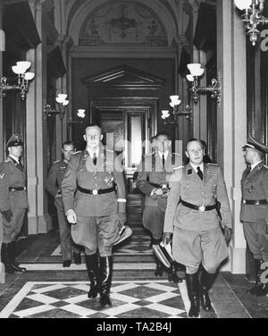 Heydrich and Frank in Prague 1941 Stock Photo - Alamy