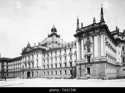 The Justizpalast (Palace of Justice) at the Stachus in Munich. Stock Photo