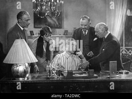 Heinz Ruehmann As Fred Holmes And Dolly Haas As Edith Ringler In The 