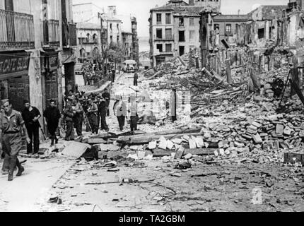 Photo of Spanish soldiers during their visit to Toledo and the ...