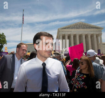 Washington DC , May 21, 2019, USA: Democratic Presidential  hopeful, Pete Buttigier made an appearance at the rally where Pro-choice supporters gather Stock Photo