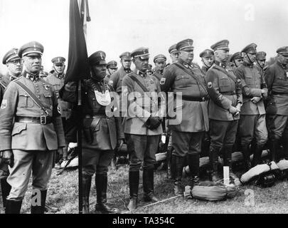 At the muster of the Stahlhelm at the Maschsee in Hanover. 2nd from left to right, Prince Oskar of Prussia, 4th from left, Prince Eitel Friedrich of Prussia. Stock Photo