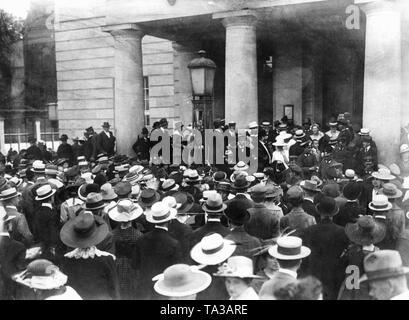 Prime Minister Philipp Heinrich Scheidemann speaks against the adoption of the Versailles Treaty. This dispute led to the break-up of the first government of the new republic and remained an everlasting issue until 1933. This photograph shows the agitated people waiting in front of the National Theater. Stock Photo