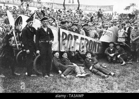 On Pentecost Sunday more than 25,000 members of the RFB march at the ...