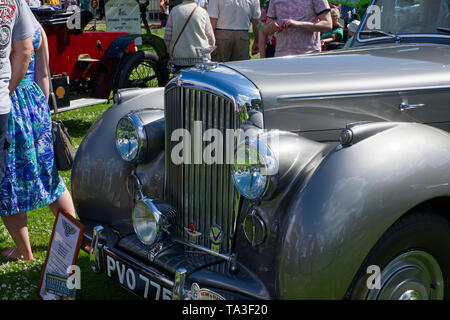 Bentley R Type 1954 at the classic car show on the Wells Cathedral Green. Wells, Somerset, UK Stock Photo