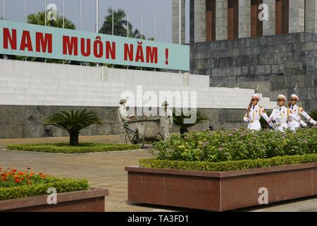 Ho chi minh, vietnam - November 3, 2011: Guard soldiers guarding a mausoleum in the capital of Vietnam. Stock Photo