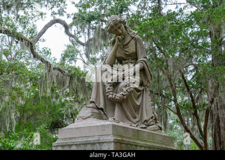 Statue on a memorial with Saint Bonaventure Cemetery in Savannah, Georgia Stock Photo