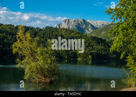 In Garfagnana, the high valley of the Serchio river that laps the inner side of the Apuan Alps, the work of marble is scarce 120 years, therefore the  Stock Photo