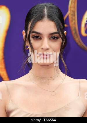 Laysla De Oliveira arrives at the Disney "Aladdin" Los Angeles Premiere