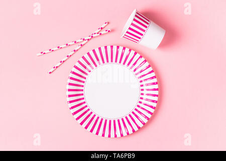 Eco-friendly disposable paper tableware. Party, picnic or bbq concept. Stock Photo