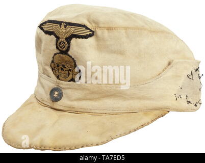 A tropical field cap M 41 for Waffen-SS mountain troops enlisted men/NCOs frontline-manufactured, circa 1943 Made of sand-coloured linen, cap button made from grey varnished synthetic resin, BeVo-woven insignia (sand-coloured on black base, no edelweiss), green linen herringbone lining, sweatband missing. Heavily used cap. historic, historical, 20th century, Editorial-Use-Only Stock Photo