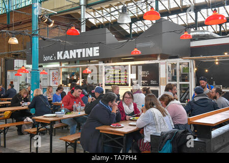Bone's canteen, covered market Nine, Eisenbahnstrasse, cross mountain, Berlin, Germany, Bone´s Kantine, Markthalle Neun, Eisenbahnstraße, Kreuzberg, D Stock Photo