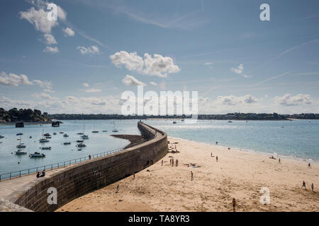 Môle des Noires (breakwater) at western side of Saint Malo, Brittany, France Stock Photo