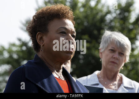 Washington, District of Columbia, USA. 22nd May, 2019. United States Representative Barbara Lee (Democrat of California) at a press conference to show opposition to going to war with Iran on Capitol Hill in Washington, DC, U.S. on May 22, 2019. Credit: Stefani Reynolds/CNP Credit: Stefani Reynolds/CNP/ZUMA Wire/Alamy Live News Stock Photo