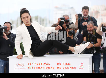 Cannes, France. 23rd May, 2019. Actor Kim Sung-Kyu poses during a photocall for 'The Gangster, The Cop, The Devil' at the 72nd Cannes Film Festival in Cannes, France, May 23, 2019. Credit: Gao Jing/Xinhua/Alamy Live News Stock Photo