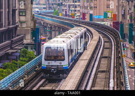 Wenhu line (Brown Line) of Taipei Metro System Stock Photo