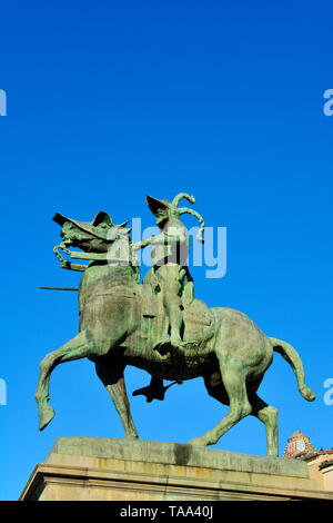 Equestrian statue of Francisco Pizarro, the Trujillo-born conquistador of Peru. Trujillo, Spain Stock Photo