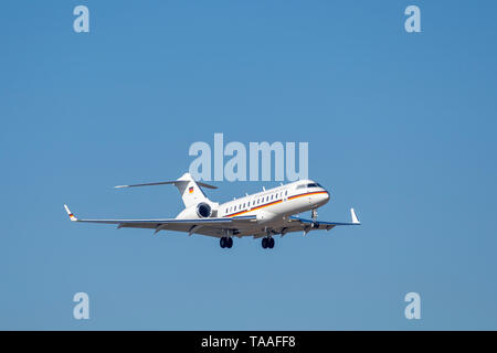 Munich, Germany - 15. February 2019 : German air force Bombardier BD-700 Global-Express with the aircraft registration 14+01 in the approach to the so Stock Photo