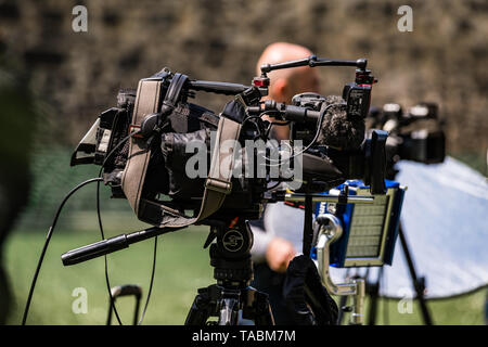 News camera crews, College Green, London Stock Photo