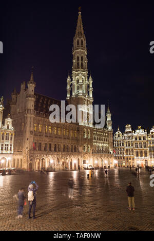 Belgium, Brussels, Grand Place, Townhall at night Stock Photo