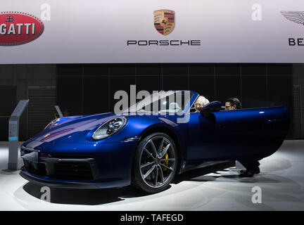 Berlin, Deutschland. 14th May, 2019. View of a Porsche vehicle Volkswagen AG - Annual General Meeting in the CityCube in Berlin, Germany on 14.05.2019. | Usage worldwide Credit: dpa/Alamy Live News Stock Photo