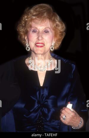 Estee Lauder 1990 Photo By John Barrett/PHOTOlink.net Stock Photo - Alamy