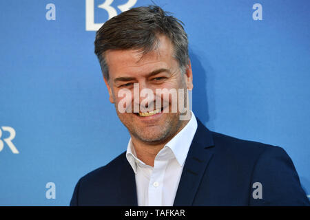 Marcus MITTERMEIER (actor), single image, single motif, portrait, portrait, portrait. Red Carpet, Red Carpet, Bavarian Television Award 2019 on 24.05.2019. | usage worldwide Stock Photo