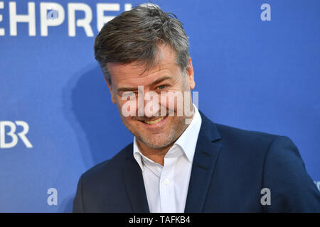 Marcus MITTERMEIER (actor), single image, single motif, portrait, portrait, portrait. Red Carpet, Red Carpet, Bavarian Television Award 2019 on 24.05.2019. | usage worldwide Stock Photo