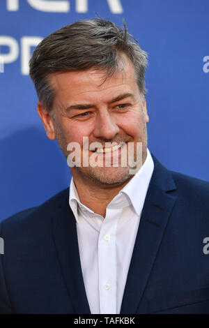 Marcus MITTERMEIER (actor), single image, single motif, portrait, portrait, portrait. Red Carpet, Red Carpet, Bavarian Television Award 2019 on 24.05.2019. | usage worldwide Stock Photo