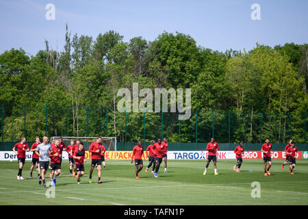 Berlin, Germany. 24th May, 2019. Leipzig's players attend a training session for the upcoming German Cup final match between RB Leipzig and FC Bayern Munich in Leipzig, Germany, on May 24, 2019. Credit: Kevin Voigt/Xinhua/Alamy Live News