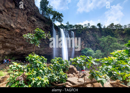 Phu Cuong waterfall in Chu Se district, Gia Lai province, Vietnam. With the pristine beauty, glamor, magnificence and magnificence of nature, Phu Cuon Stock Photo
