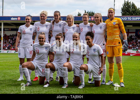 WALSALL, ENGLAND 25th May       England Team during the International Friendly match between England Women and Denmark Women at the Banks's Stadium, Walsall on Saturday 25th May 2019. (Credit: Alan Hayward | MI News) Stock Photo