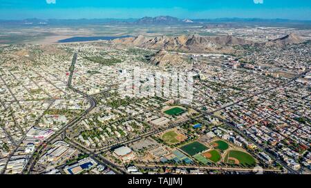 Aerial view of the fields and sports fields and gimmacio of the University of Sonora. The Unison mile. Hermosillo, Sonora. Baseball fields, synthetic grass, soccer fields. (Photo: Luis Gutierrez / NortePhoto.com)  Vista aerea las canchas y campos deportivos y gimmacio de la Universidad de Sonora. La milla de la Unison. Hermosillo, Sonora. Campos de beisbol, pasto sintetico, canchas de futbol.  (Photo: Luis Gutierrez/NortePhoto.com) Stock Photo