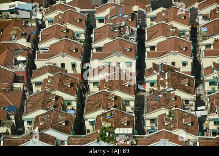 Old Shanghai Houses, Red Roofs, Yuyuan Old Town, Shanghai China Stock ...