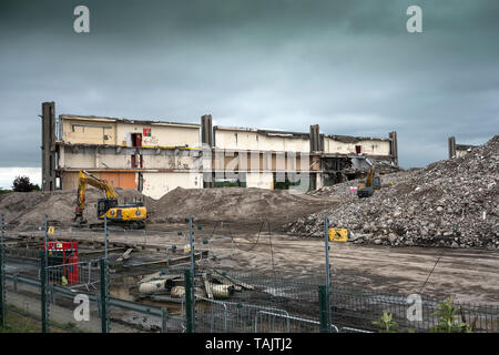 Imperial Tobacco factory, Nottingham, England, UK, Demolition machines working on site Stock Photo