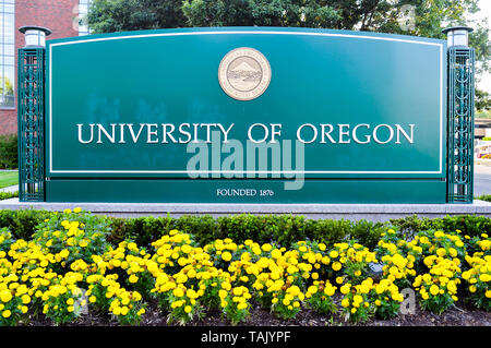 The University of Oregon. Founded in 1876, the University of Oregon is a public flagship research university located in Eugene, Oregon, USA. Stock Photo