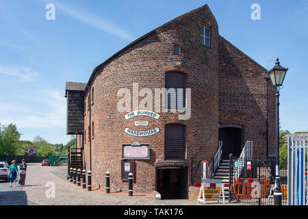 The Bonded Warehouse, Canal Street, Stourbridge, West Midlands, England, United Kingdom Stock Photo