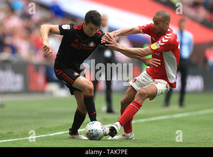 Charlton Athletic's Darren Pratley (right) and Jonny Williams during ...